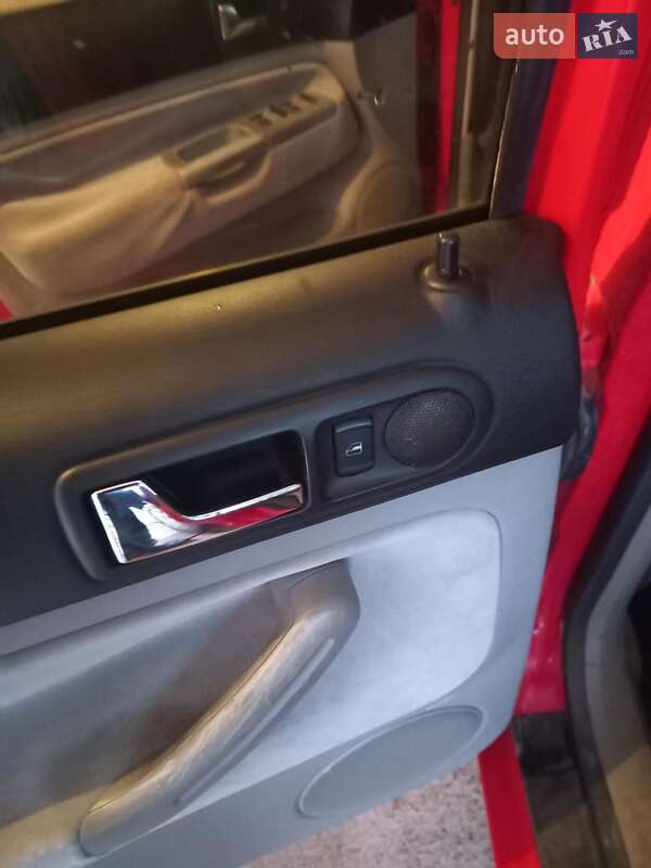 Універсал Volkswagen Golf 2002 в Ладижині