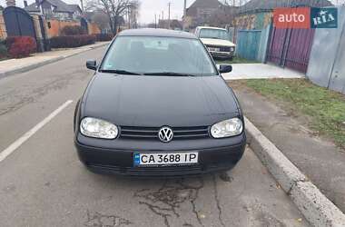 Хэтчбек Volkswagen Golf 2002 в Черкассах