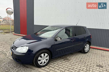 Хэтчбек Volkswagen Golf 2006 в Луцке