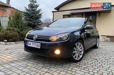 Хэтчбек Volkswagen Golf 2009 в Тернополе