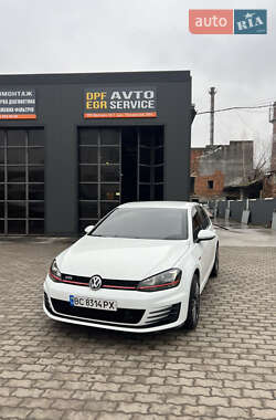 Хэтчбек Volkswagen Golf 2015 в Калуше