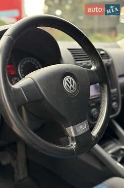 Хэтчбек Volkswagen Golf 2007 в Львове