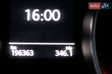 Хэтчбек Volkswagen Golf 2013 в 