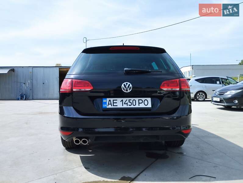 Універсал Volkswagen Golf 2016 в Томаківці