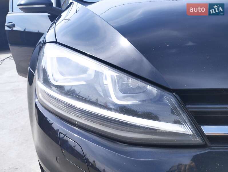Універсал Volkswagen Golf 2016 в Томаківці