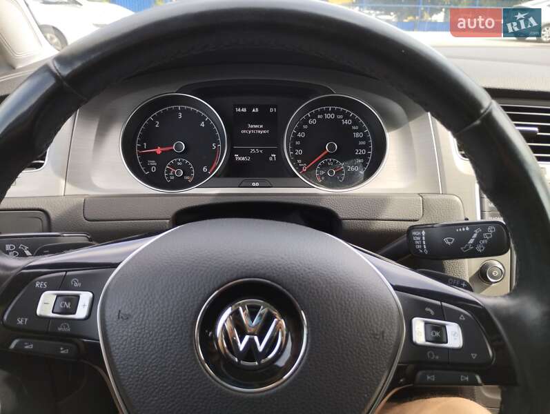 Універсал Volkswagen Golf 2016 в Томаківці
