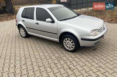 Хетчбек Volkswagen Golf 2002 в Дрогобичі