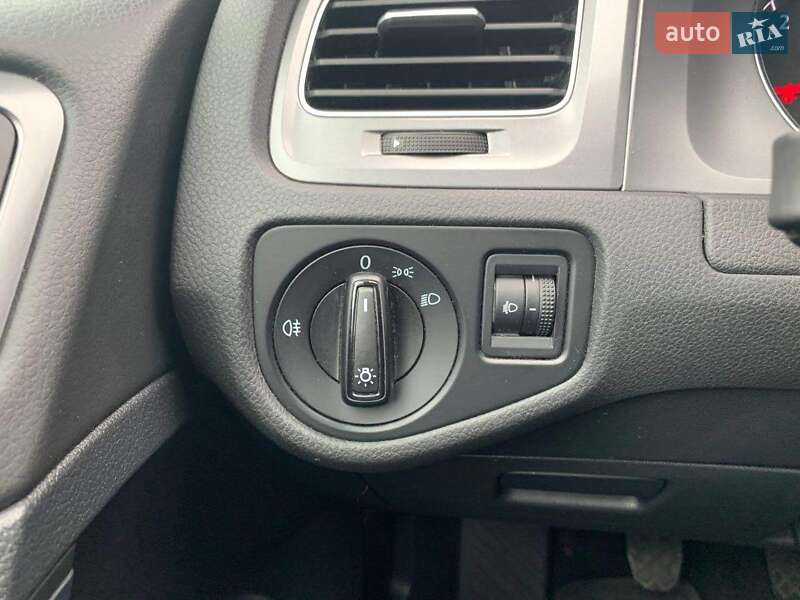 Універсал Volkswagen Golf 2016 в Києві