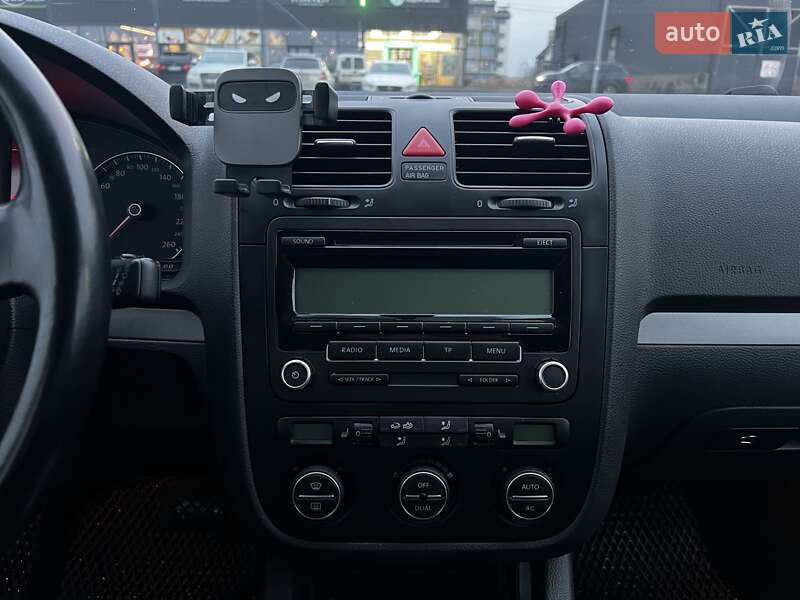 Універсал Volkswagen Golf 2009 в Львові