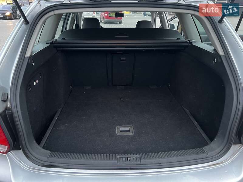 Універсал Volkswagen Golf 2009 в Львові