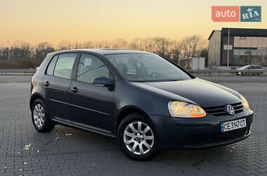 Хетчбек Volkswagen Golf 2008 в Чернівцях