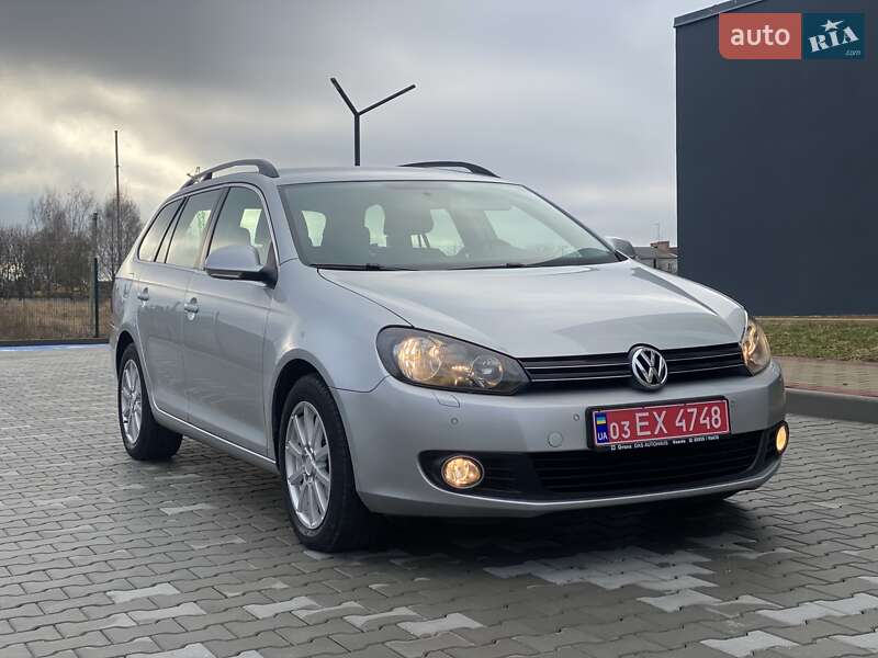 Универсал Volkswagen Golf 2009 в Луцке