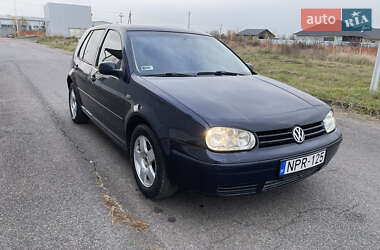 Хетчбек Volkswagen Golf 1998 в Хусті