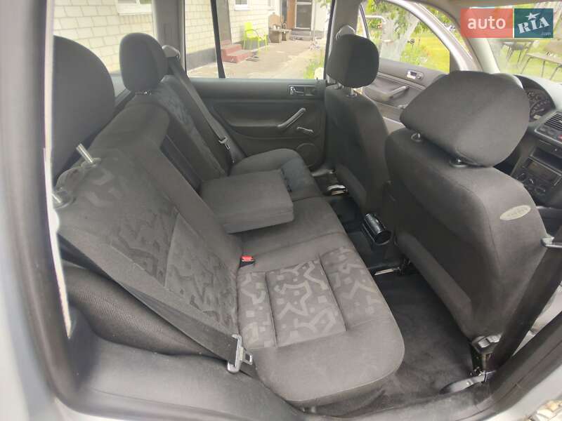 Універсал Volkswagen Golf 1999 в Черкасах