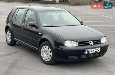 Хэтчбек Volkswagen Golf 2003 в Виннице