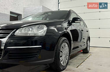 Універсал Volkswagen Golf 2009 в Луцьку