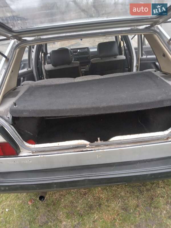 Хэтчбек Volkswagen Golf 1986 в Борщеве