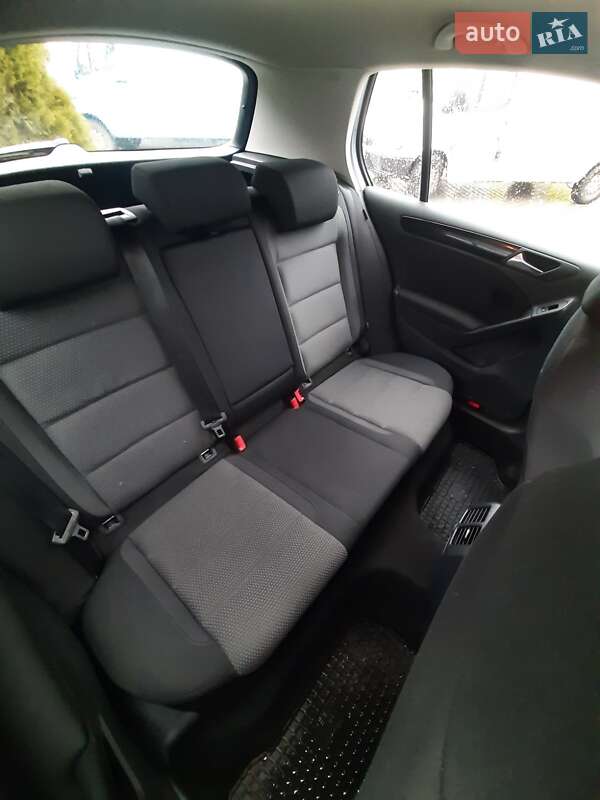 Хетчбек Volkswagen Golf 2009 в Кам'янець-Подільському