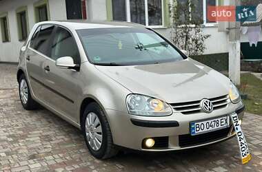 Хетчбек Volkswagen Golf 2004 в Бучачі