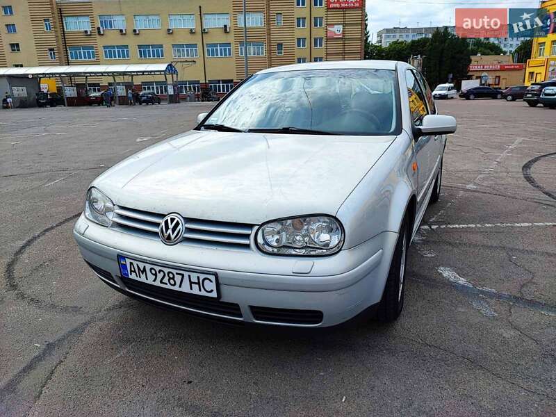 Хетчбек Volkswagen Golf 1999 в Житомирі