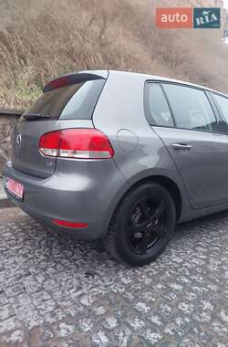 Хэтчбек Volkswagen Golf 2008 в Луцке