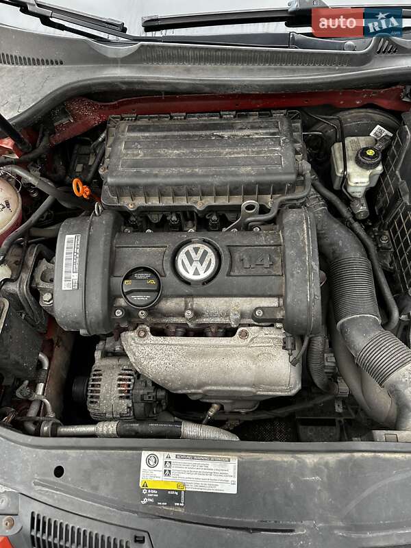 Хетчбек Volkswagen Golf 2006 в Сваляві
