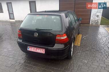 Хетчбек Volkswagen Golf 2003 в Любомлі