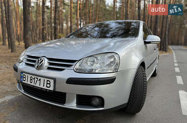 Хэтчбек Volkswagen Golf 2004 в Полтаве