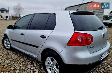 Хетчбек Volkswagen Golf 2008 в Яворові