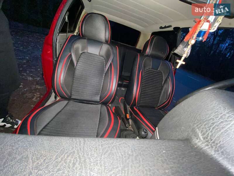 Хэтчбек Volkswagen Golf 1988 в Яворове