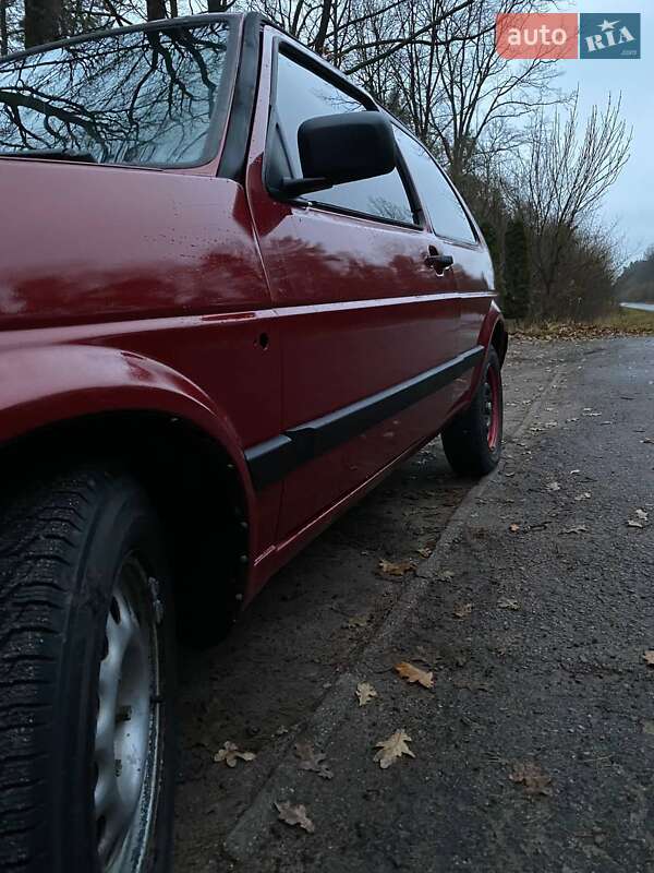 Хэтчбек Volkswagen Golf 1988 в Яворове