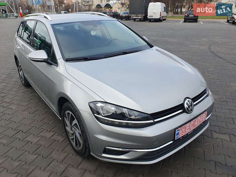 Універсал Volkswagen Golf 2018 в Луцьку