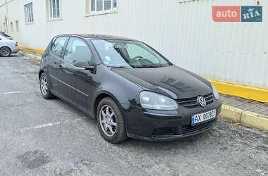 Хэтчбек Volkswagen Golf 2004 в Харькове