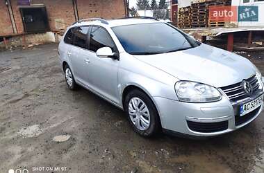 Універсал Volkswagen Golf 2009 в Луцьку