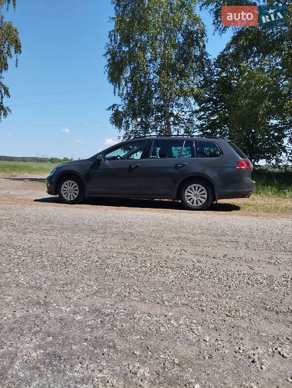 Універсал Volkswagen Golf 2015 в Бучі