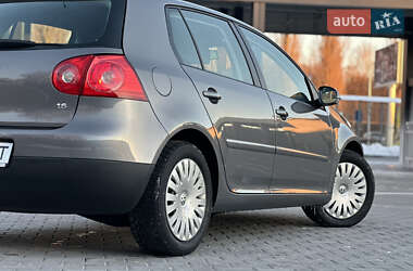 Хетчбек Volkswagen Golf 2007 в Вінниці