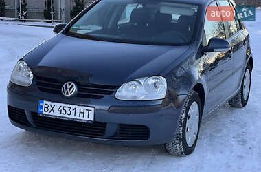 Хэтчбек Volkswagen Golf 2005 в Хмельницком