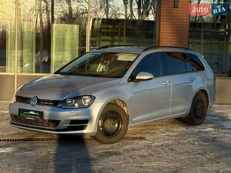 Універсал Volkswagen Golf 2013 в Києві