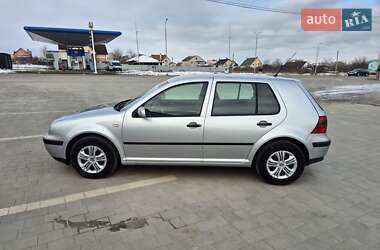 Хэтчбек Volkswagen Golf 2002 в Каменец-Подольском