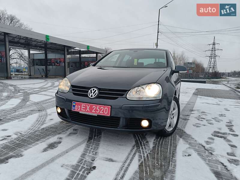 Хэтчбек Volkswagen Golf 2006 в Александрие