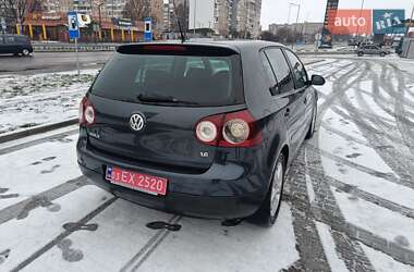 Хэтчбек Volkswagen Golf 2006 в Александрие