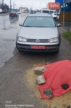 Хетчбек Volkswagen Golf 2002 в Балті