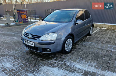 Хэтчбек Volkswagen Golf 2005 в Чернигове