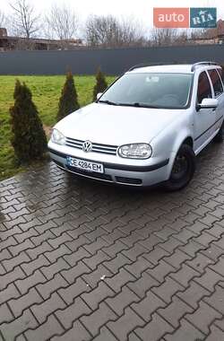 Універсал Volkswagen Golf 2001 в Чернівцях