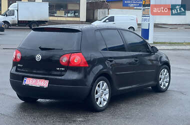 Хэтчбек Volkswagen Golf 2004 в Днепре