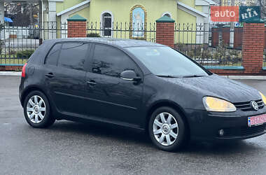 Хэтчбек Volkswagen Golf 2004 в Днепре