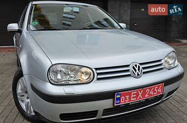 Хетчбек Volkswagen Golf 2002 в Тернополі