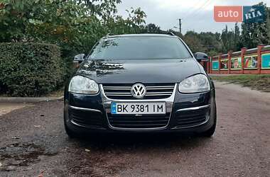 Універсал Volkswagen Golf 2008 в Чернігові