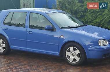 Хэтчбек Volkswagen Golf 1998 в Киеве