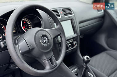 Хетчбек Volkswagen Golf 2009 в Луцьку